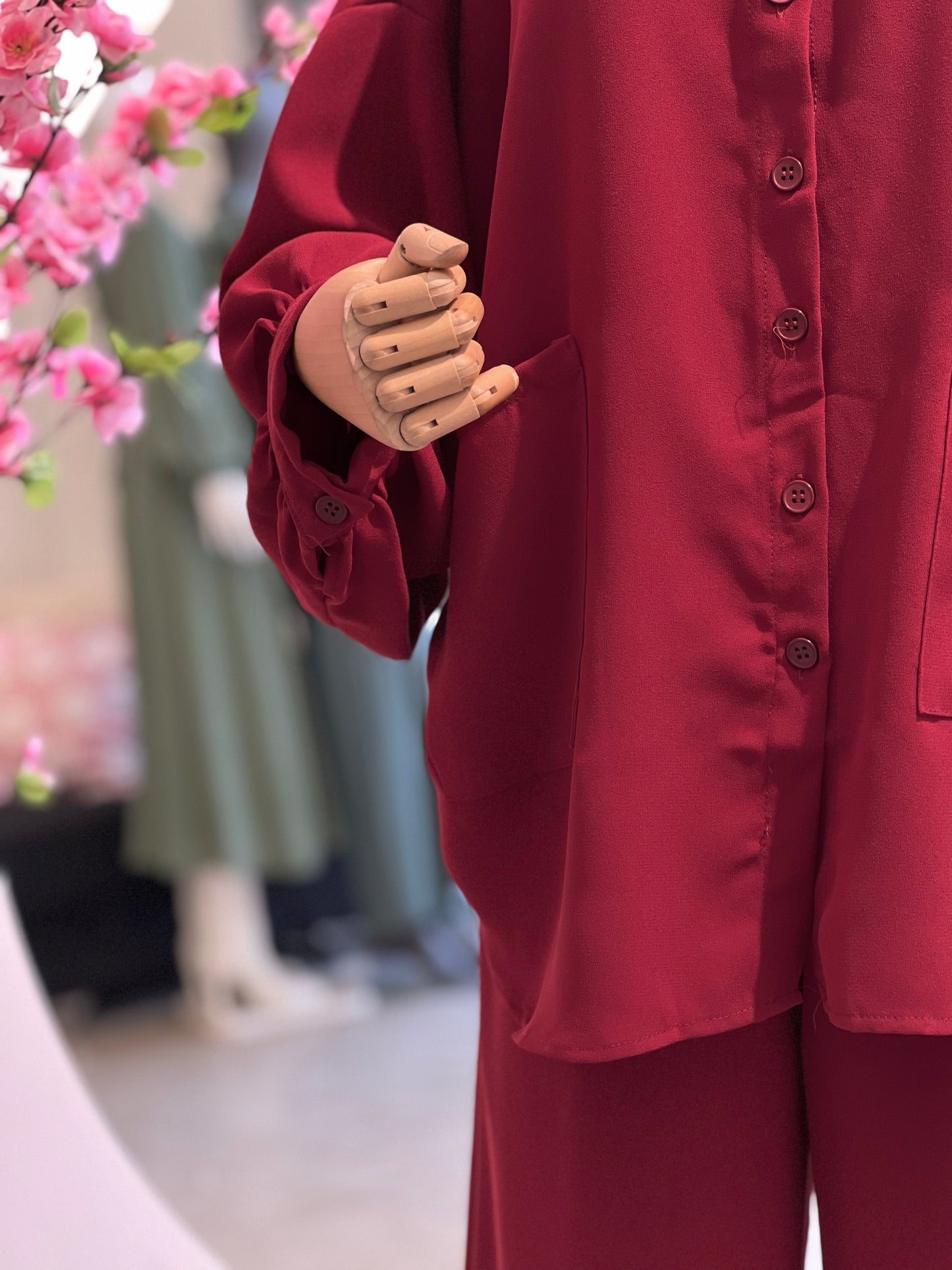 طقم قميص و بنطلون (خمري)