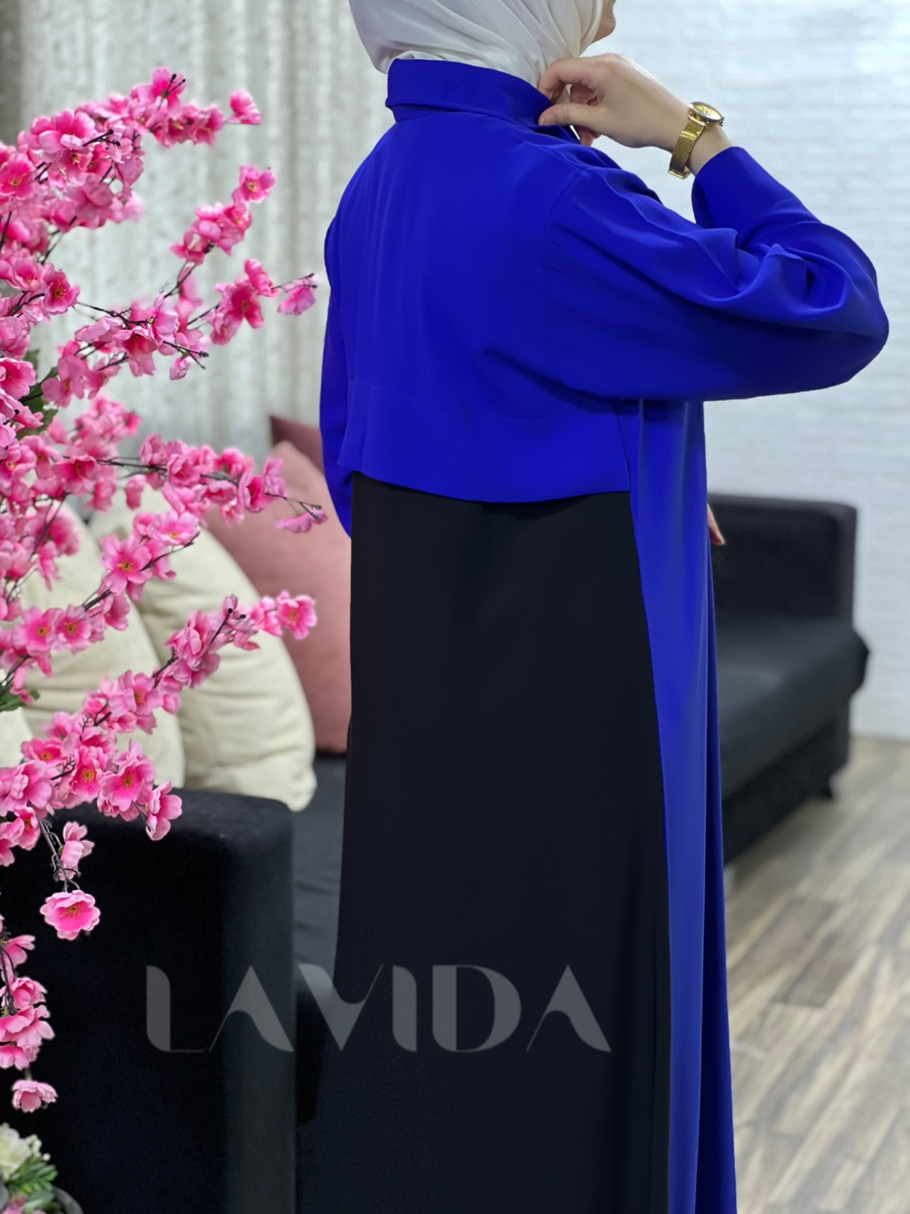 فستان لونين اسود و نيلي