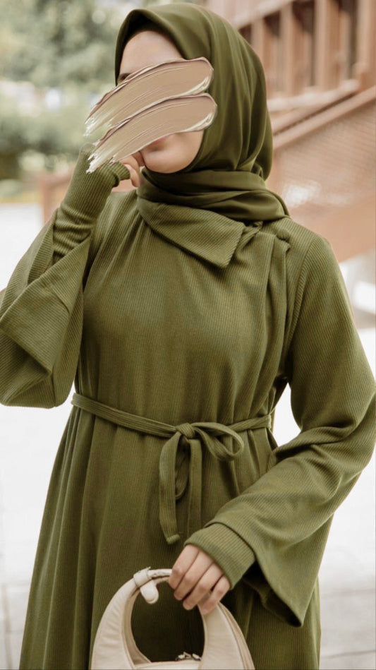 فستان مع كفوف