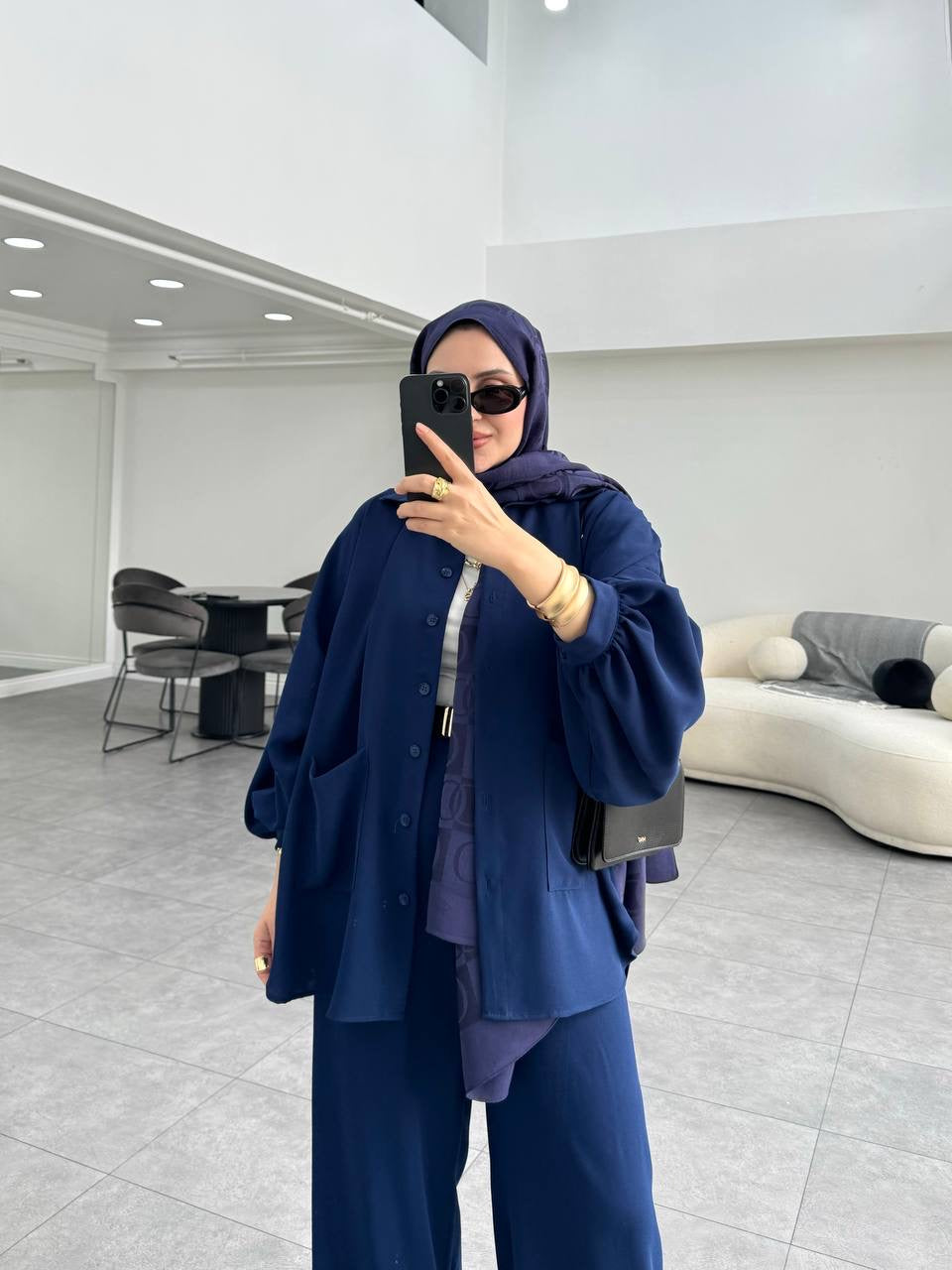 طقم قميص و بنطلون (كحلي)