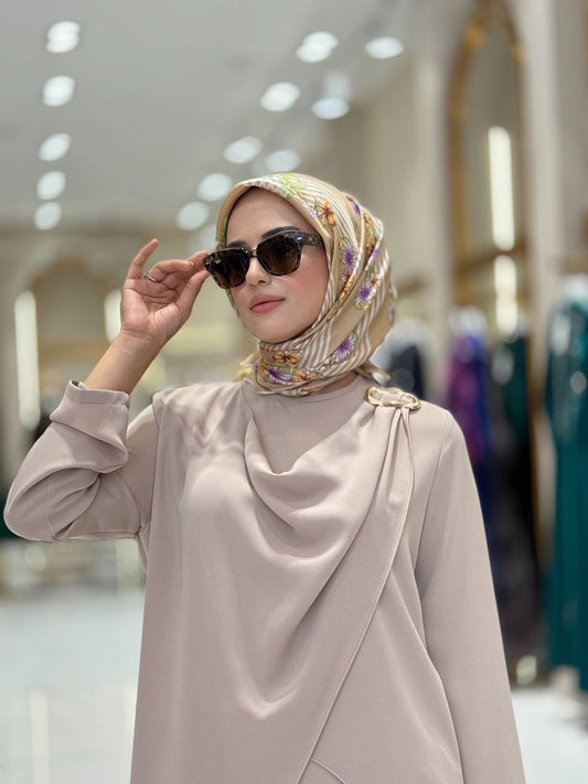 طقم تونيك طويل مع بنطلون عريض