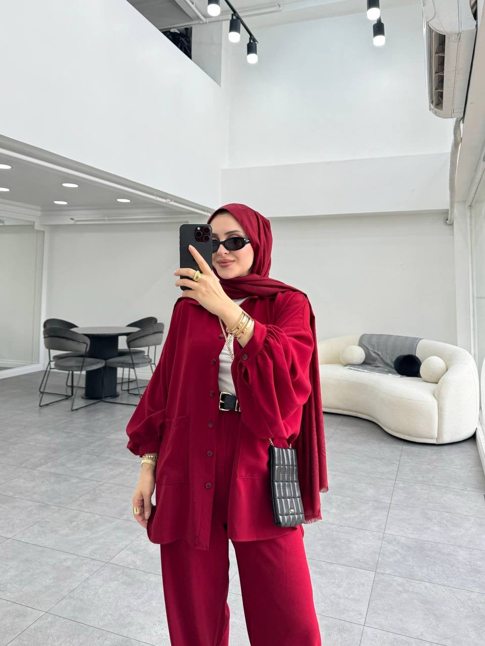 طقم قميص و بنطلون (خمري)