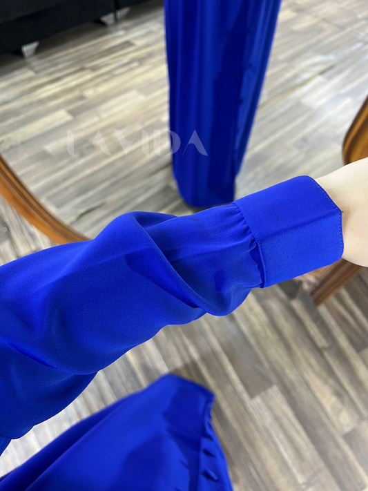 فستان بأزرار نيلي