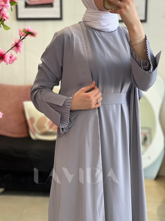 عباية ظهر كسرات ، مع فستان وحزام (رمادي)