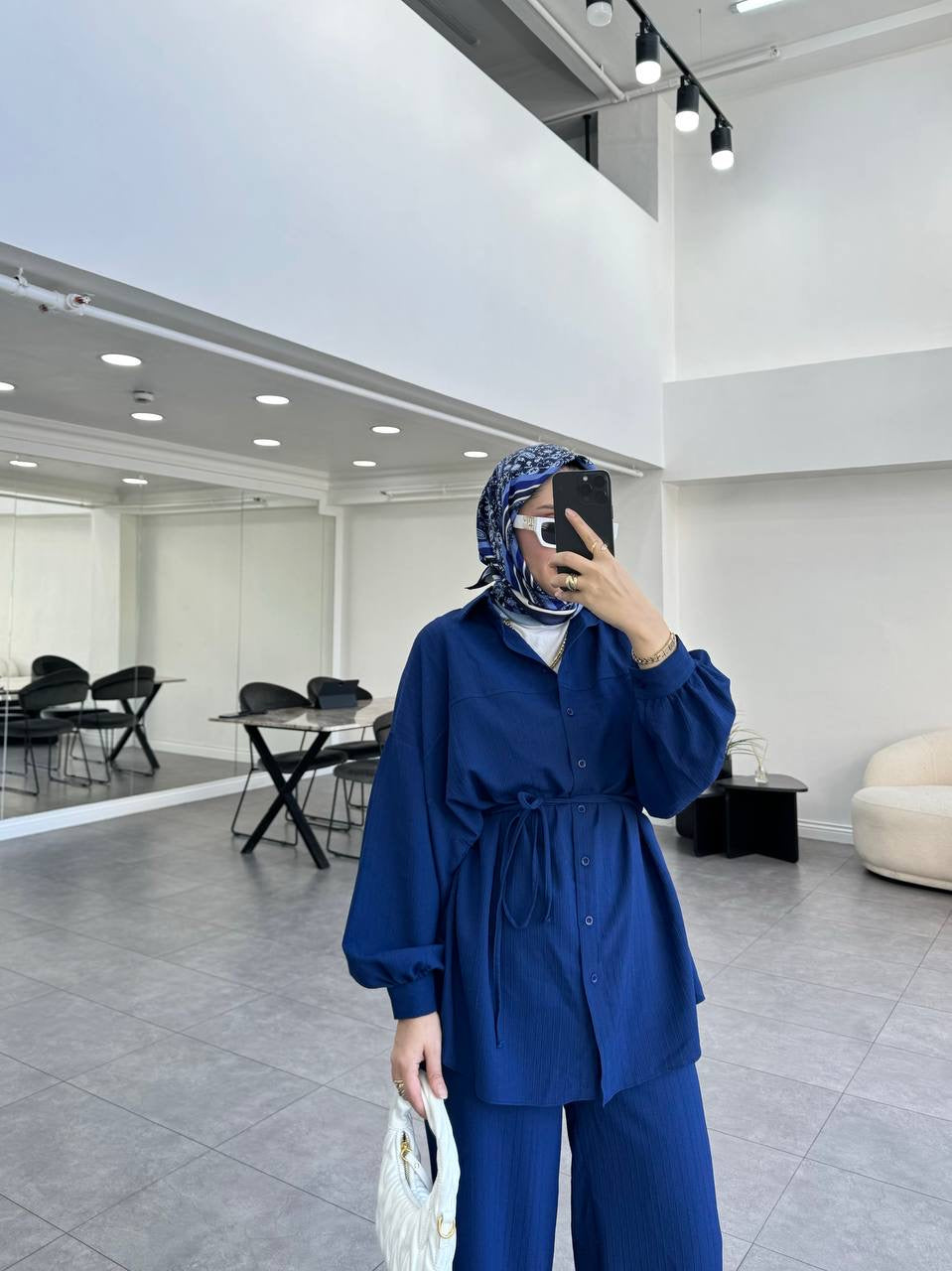طقم فلو مع حزام كُحلي