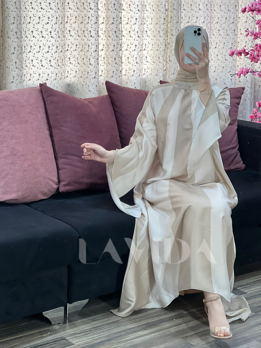 فستان كلوش مخطط بيج