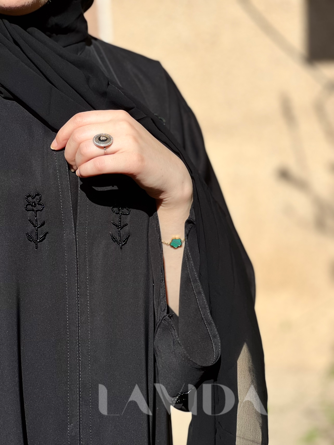 عباية ورد