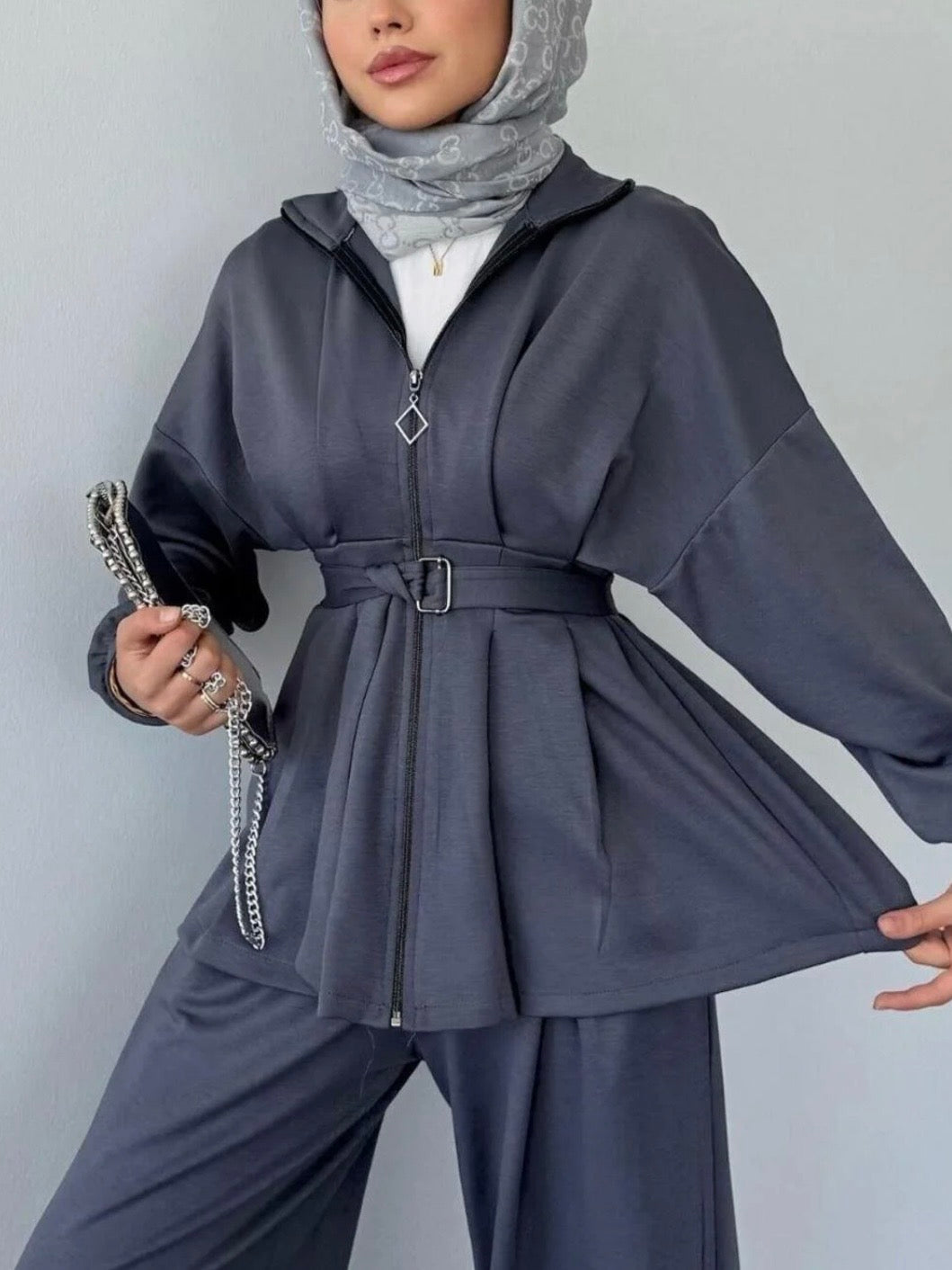 طقم جكيت وبنطلون رجل عريضة