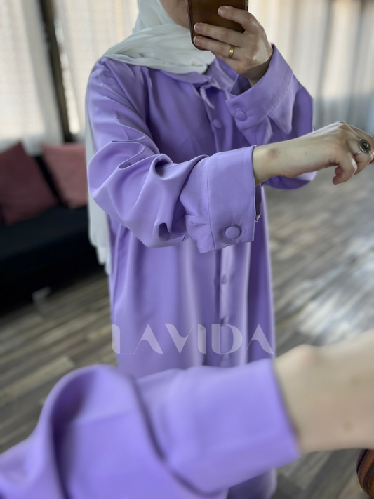 فستان بأزرار بنفسجي