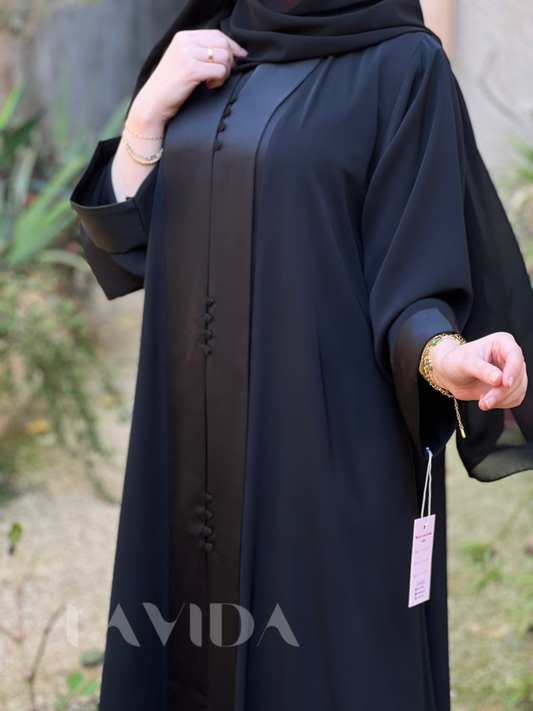 عباية ليلك الأسود
