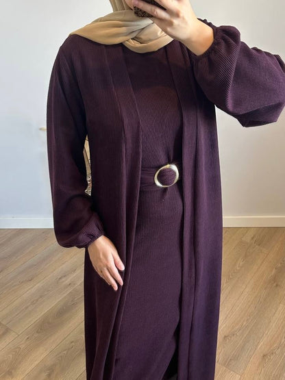 عباية مع فستان