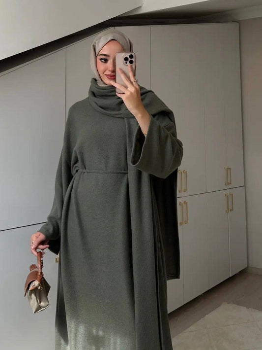 فستان مع لفحة