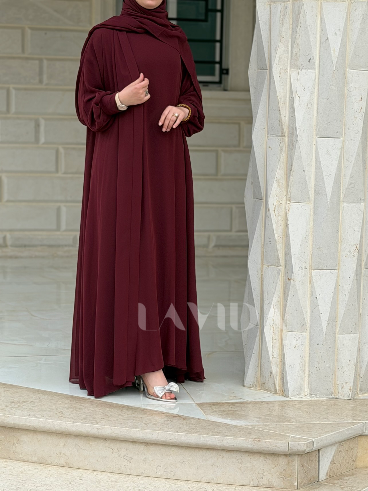عباية شيفون كلوش (مع شال بنفس اللون هدية)