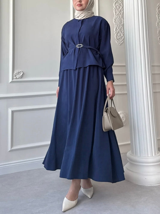 طقم تنورة و قميص بترولي