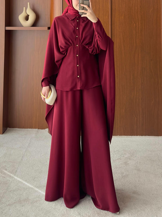 طقم بنطلون رجل عريض مع قميص