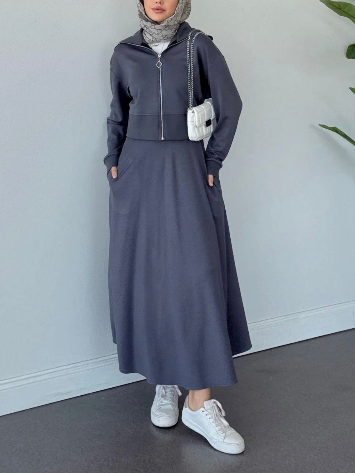 طقم جكيت و تنورة