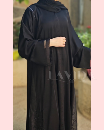 عبايه كريب كلوش مع قماش الأورچانزا الأنيق