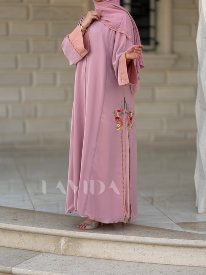 عباية أنوثة