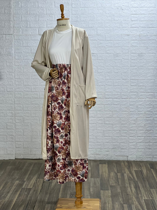 طقم ٣ قطع مع تنورة