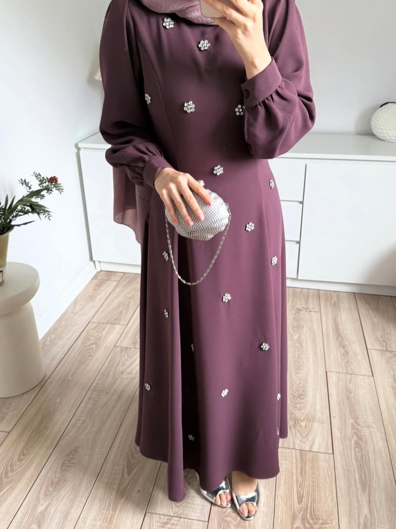 فستان ستراس ورد