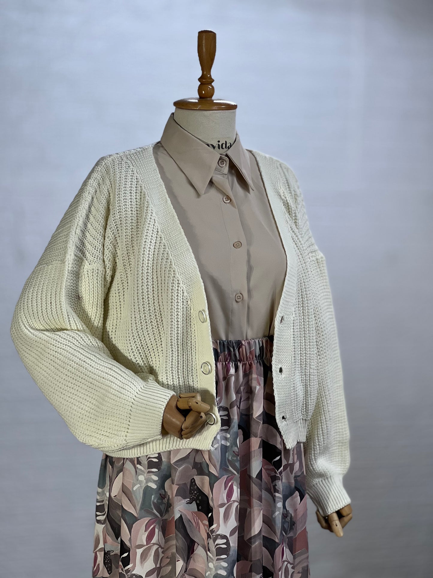 طقم تنورة و جرزة