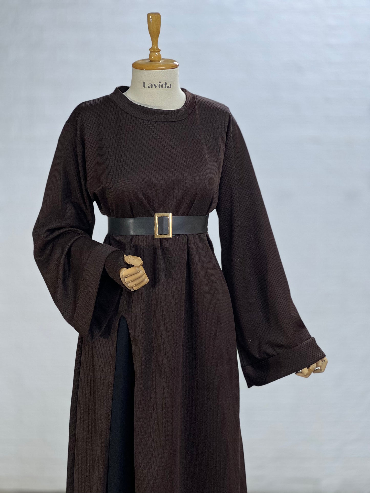 طقم ٣ قطع (تونيك و تنورة و معاصم)