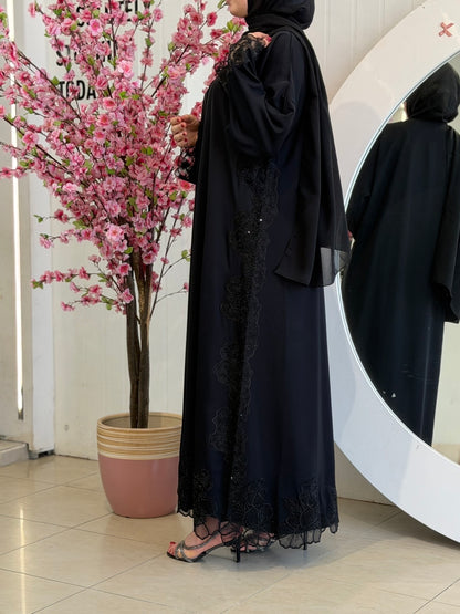 عباية دانتيل الورد