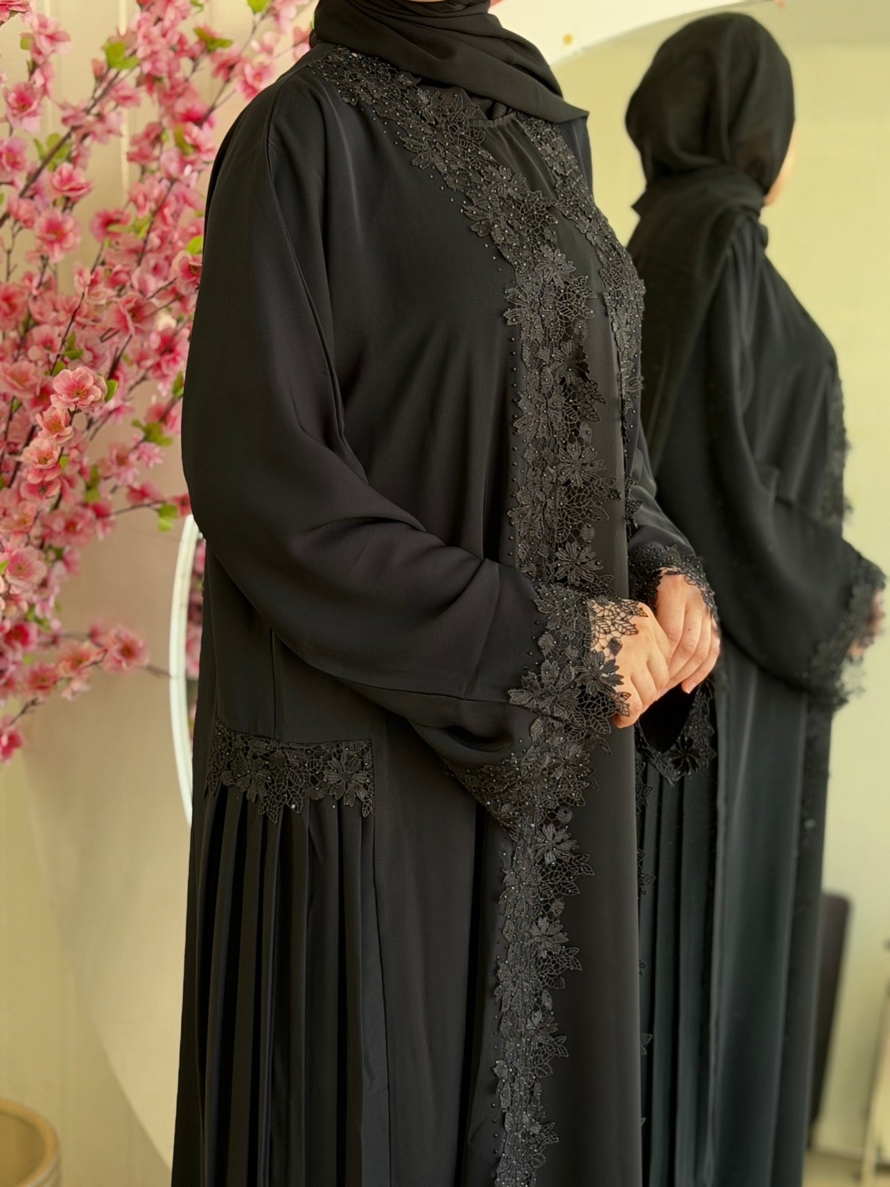 عباية ألورا (مع فستان)