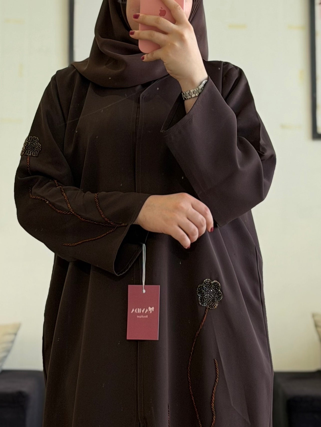 عباية عبق