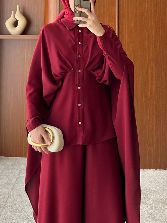 طقم بنطلون رجل عريض مع قميص