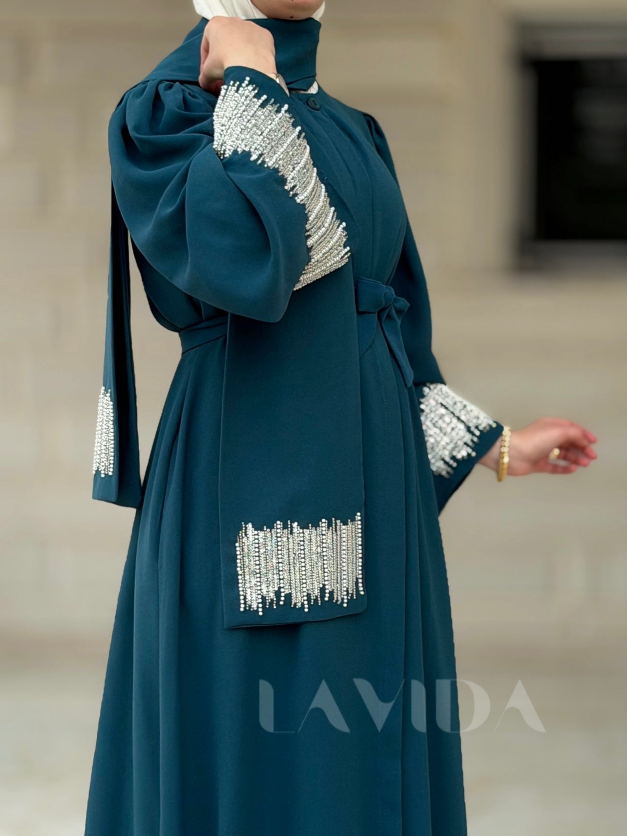 فستان ازرار كامل مع سكارف (تركواز)