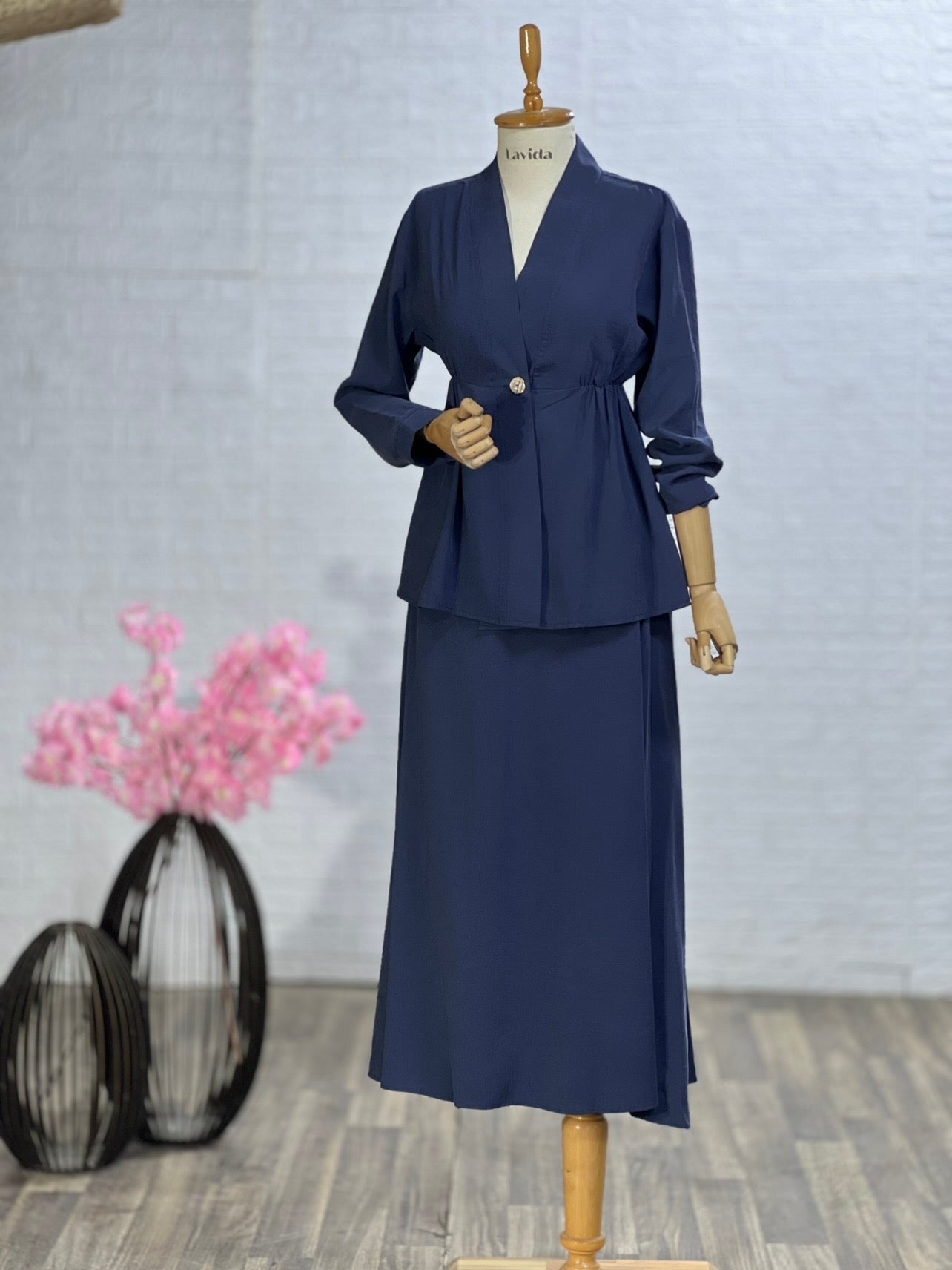 طقم جكيت و تنورة بترولي