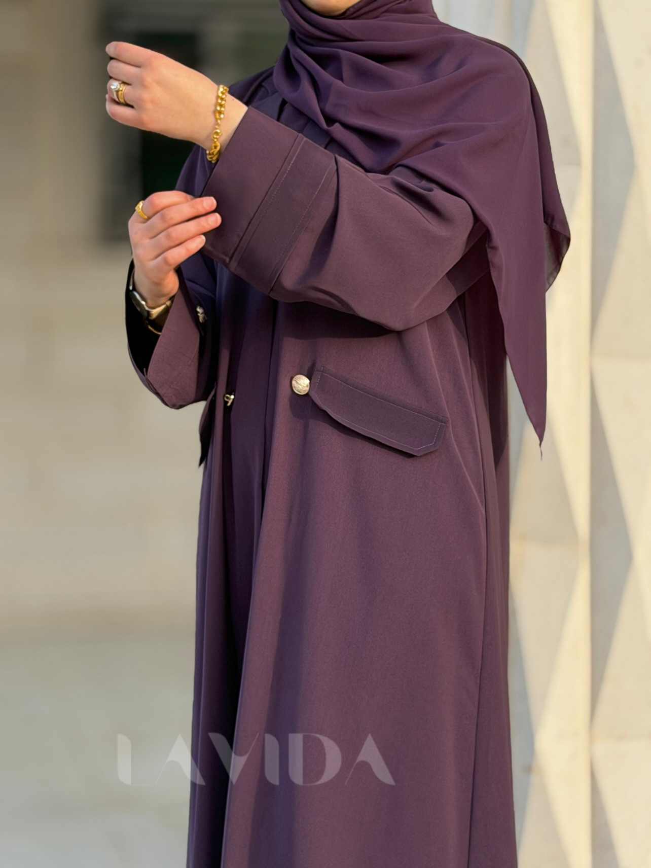 عباية لورين