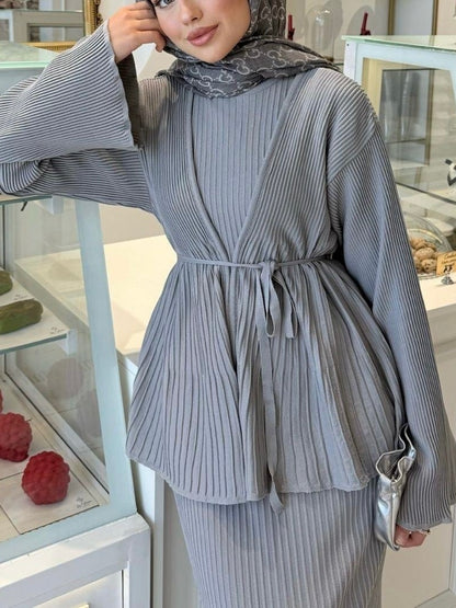 طقم فستان و جكيت مصوف رمادي