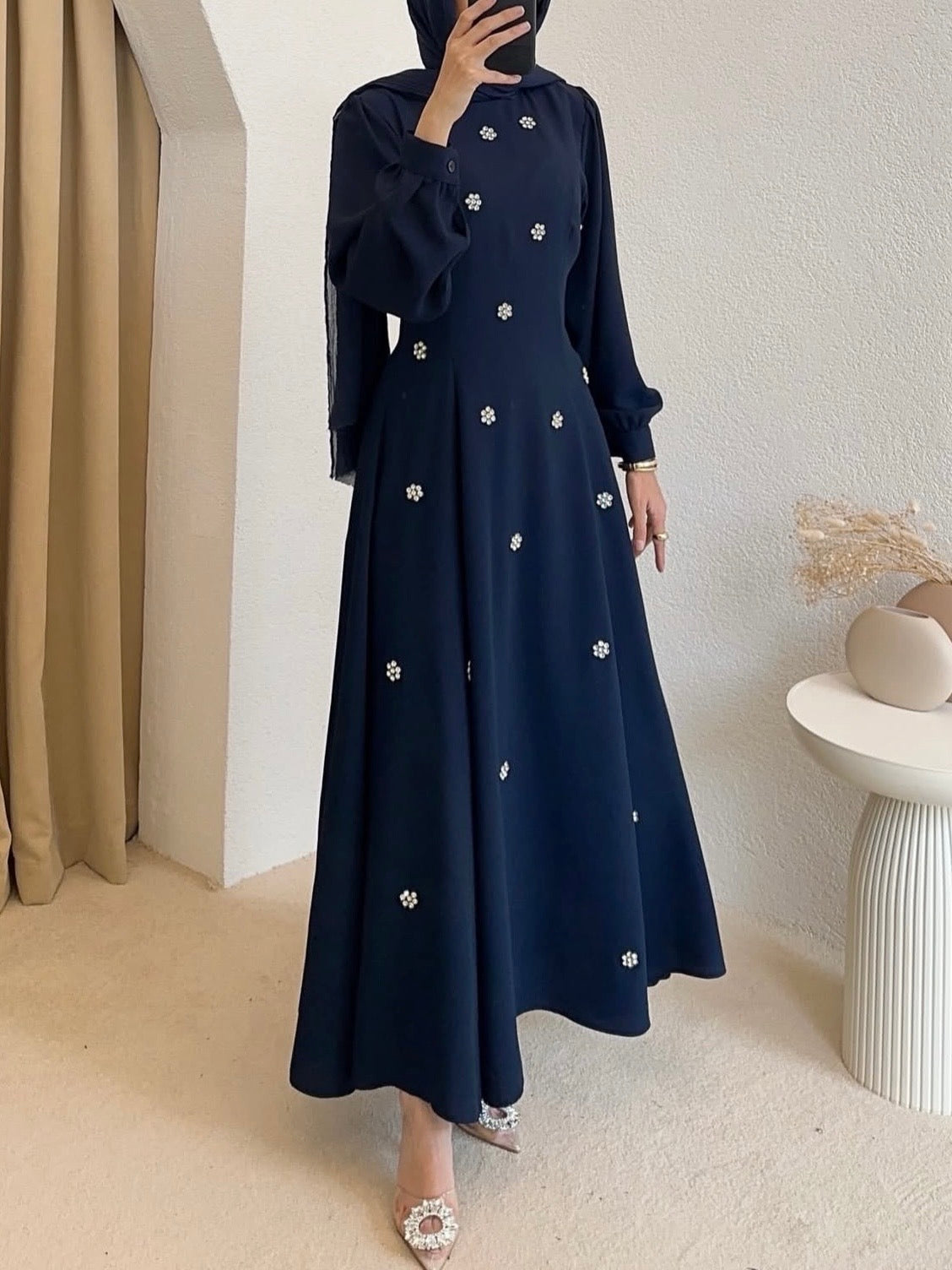 فستان ستراس ورد